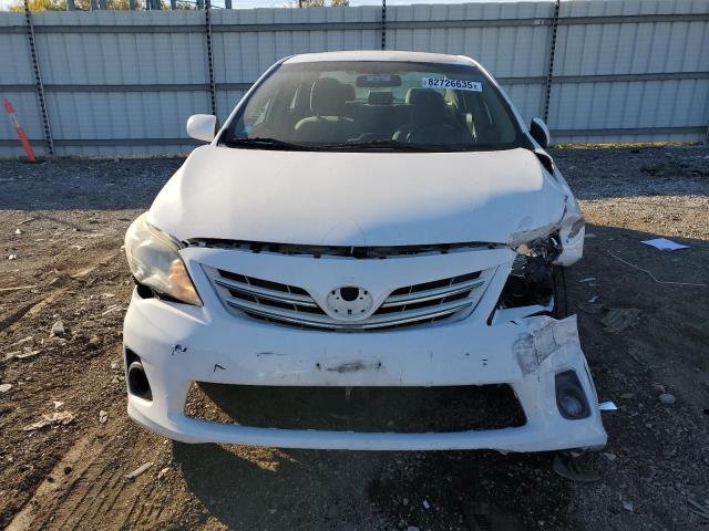 5YFBU4EE7DP097718 - 2013 TOYOTA COROLLA BASE თეთრი ფოტო 5