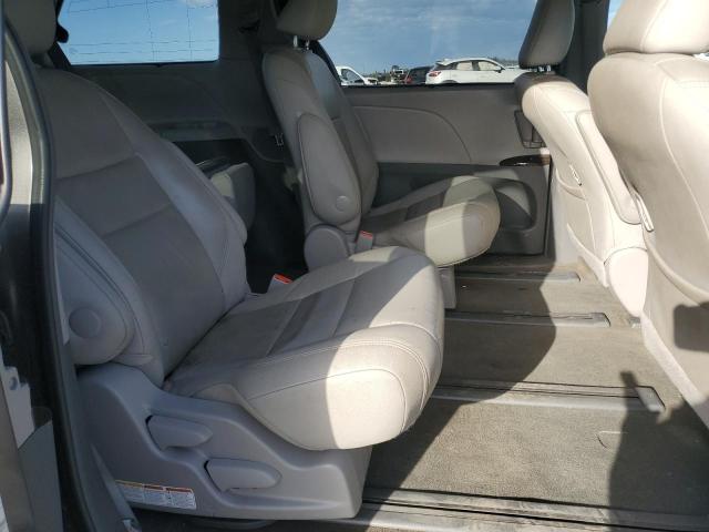 5TDDZ3DCXHS156312 - 2017 TOYOTA SIENNA XLE ნაცრისფერი ფოტო 10