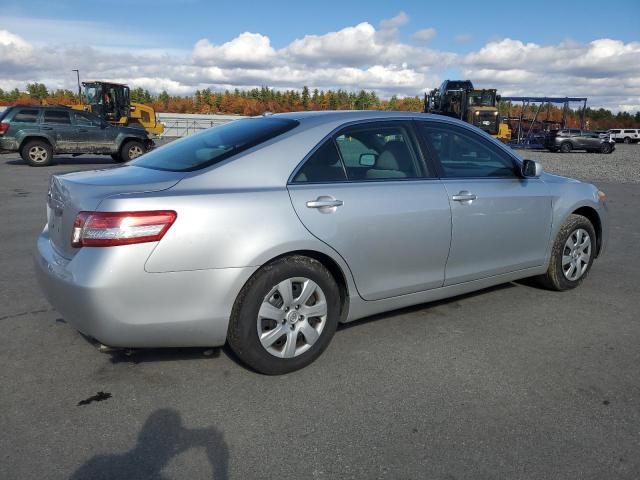 4T4BF3EK3AR086273 - 2010 TOYOTA CAMRY BASE Күміс фото 3