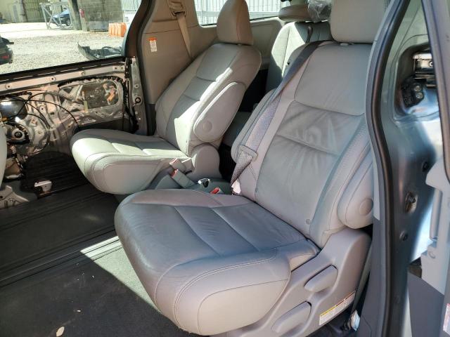 5TDYZ3DC4HS842623 - 2017 TOYOTA SIENNA XLE SILVER photo 11