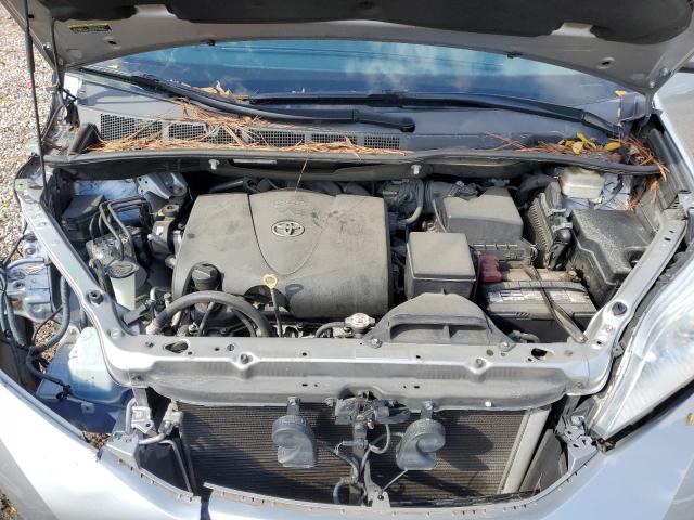 5TDYZ3DC4HS842623 - 2017 TOYOTA SIENNA XLE SILVER photo 12