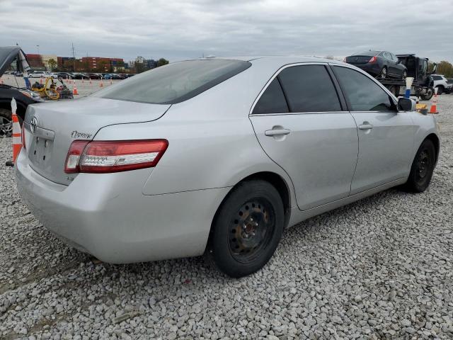 4T1BF3EK7BU777687 - 2011 TOYOTA CAMRY BASE Argent photo 3