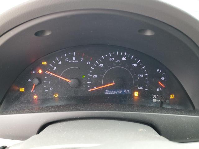 4T1BF3EK7BU777687 - 2011 TOYOTA CAMRY BASE Argent photo 9