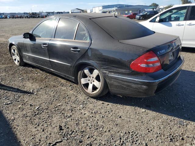 WDBUF70J16A837150 - 2006 MERCEDES-BENZ E 500 BLACK photo 2