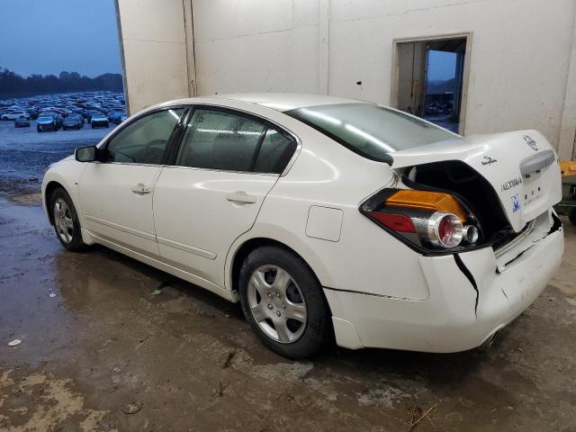 1N4AL2AP1BC121601 - 2011 NISSAN ALTIMA BASE WHITE photo 2