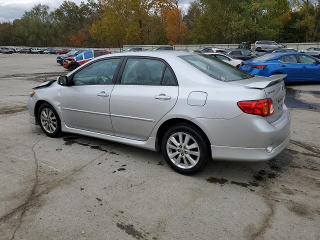 1NXBU4EE8AZ359899 - 2010 TOYOTA COROLLA BASE فضي صورة 2