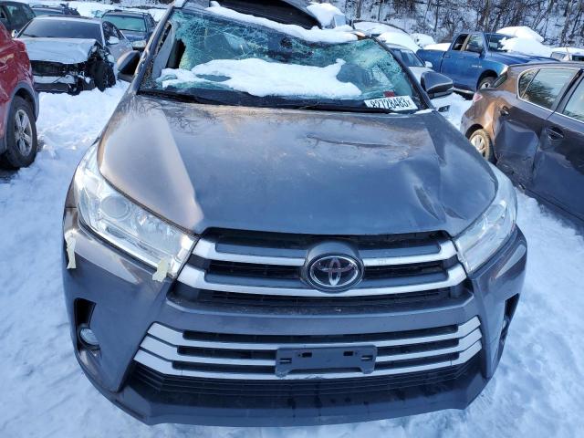 5TDJZRFH8KS604990 - 2019 TOYOTA HIGHLANDER SE GRAY photo 5