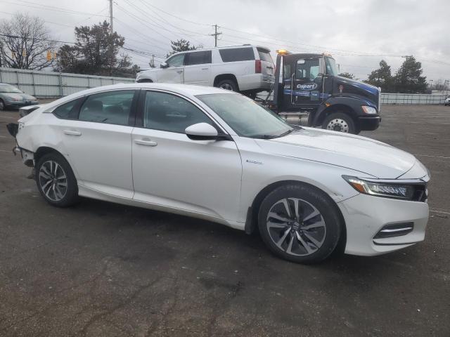 1HGCV3F18KA004148 - 2019 HONDA ACCORD HYBRID WHITE photo 4