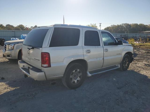 1GYEC63T74R319753 - 2004 CADILLAC ESCALADE LUXURY თეთრი ფოტო 3