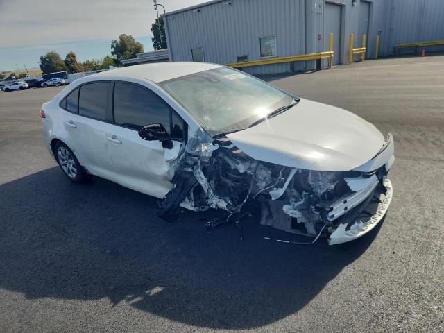 JTDEPMAE8MJ183411 - 2021 TOYOTA COROLLA LE WHITE photo 4