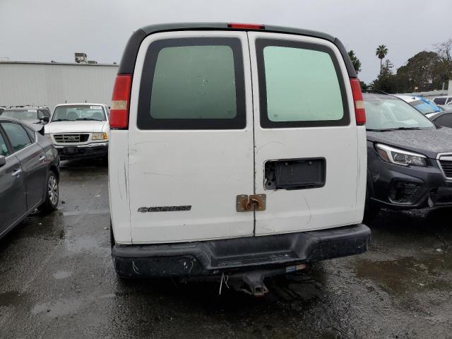 1GCGG29V851171844 - 2005 CHEVROLET EXPRESS G2 WHITE photo 6