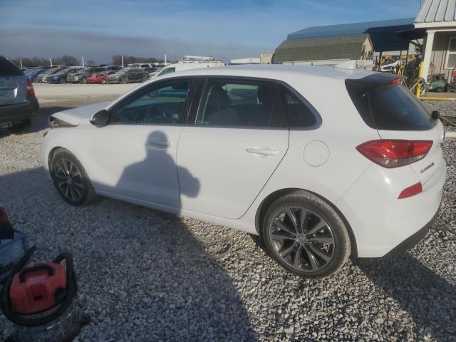 KMHH35LE5JU054785 - 2018 HYUNDAI ELANTRA GT WHITE photo 2