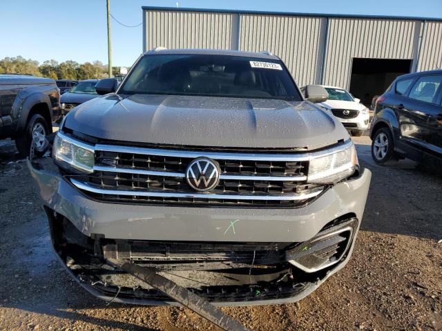 1V2RE2CAXMC212979 - 2021 VOLKSWAGEN ATLAS CROS SE Gris photo 5