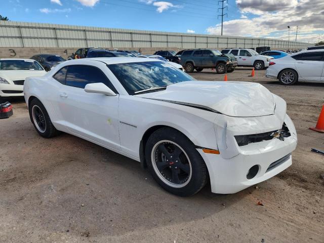 2G1FE1ED9B9201801 - 2011 CHEVROLET CAMARO LS Beyaz fotoğraf 4