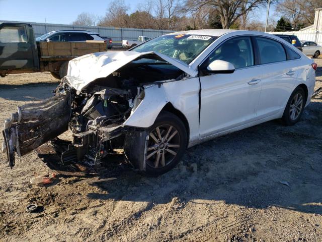 5NPE24AF0GH365169 - 2016 HYUNDAI SONATA SE WHITE photo 1