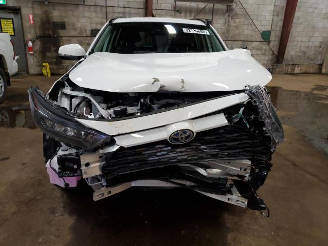 2T3BWRFV8PW181644 - 2023 TOYOTA RAV4 LE WHITE photo 5