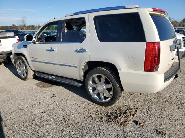 1GYFK63878R153646 - 2008 CADILLAC ESCALADE LUXURY WHITE photo 2