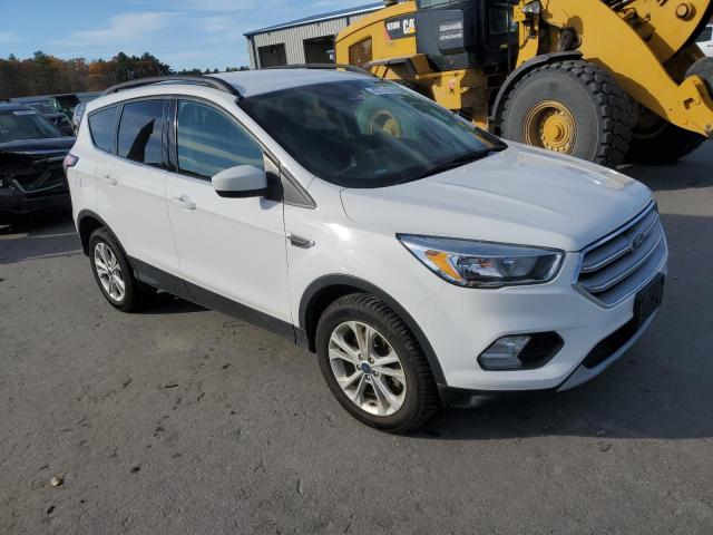 1FMCU9GDXJUB33076 - 2018 FORD ESCAPE SE أبيض صورة 4