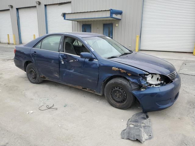 4T1BE32K65U090986 - 2005 TOYOTA CAMRY LE BLUE photo 4