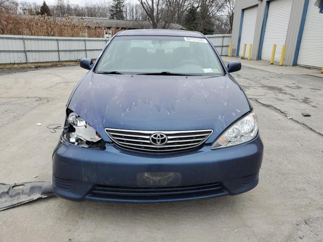 4T1BE32K65U090986 - 2005 TOYOTA CAMRY LE BLUE photo 5