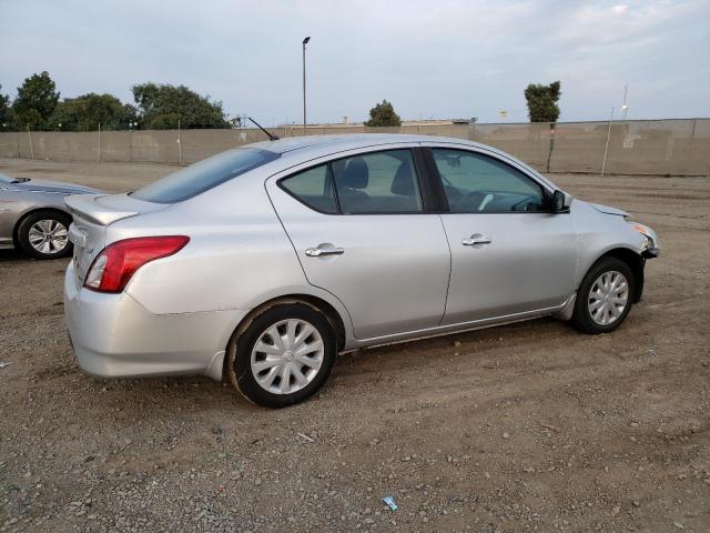 3N1CN7AP4GL872765 - 2016 NISSAN VERSA S SILVER photo 3