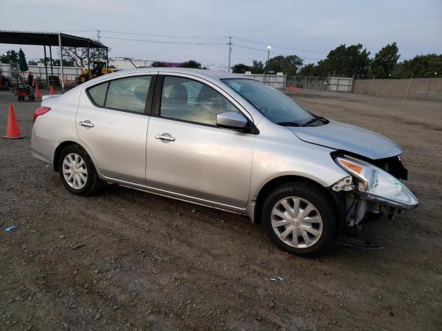 3N1CN7AP4GL872765 - 2016 NISSAN VERSA S SILVER photo 4