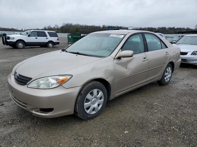 JTDBE32KX20045833 - 2002 TOYOTA CAMRY LE GOLD photo 1