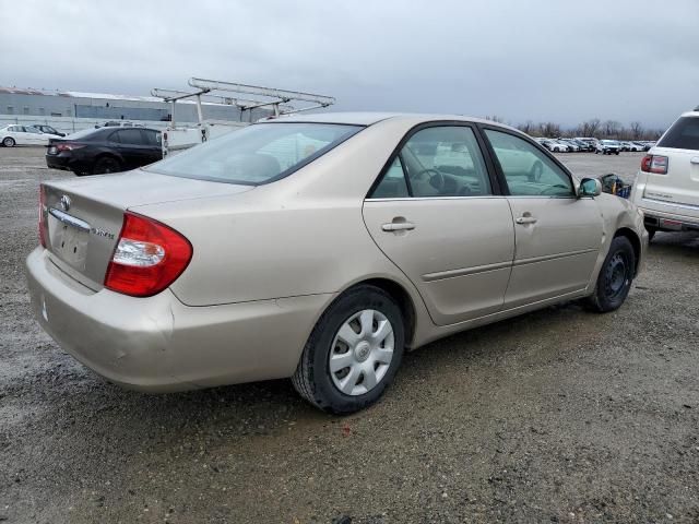 JTDBE32KX20045833 - 2002 TOYOTA CAMRY LE GOLD photo 3