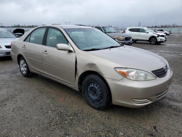 JTDBE32KX20045833 - 2002 TOYOTA CAMRY LE GOLD photo 4