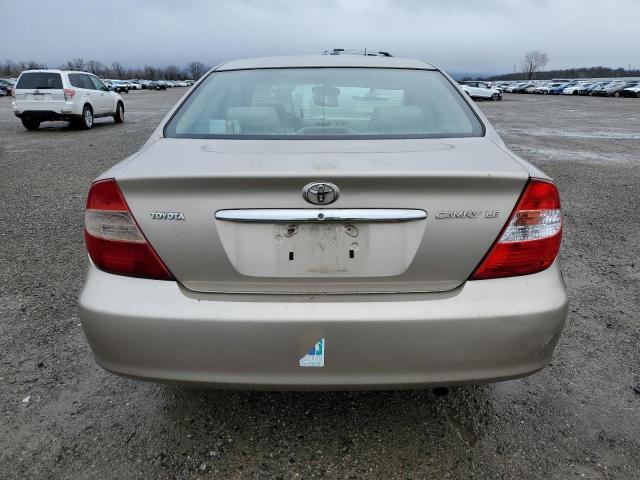 JTDBE32KX20045833 - 2002 TOYOTA CAMRY LE GOLD photo 6