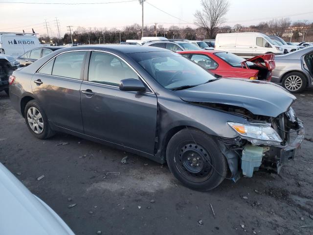 4T1BF3EK4BU156925 - 2011 TOYOTA CAMRY BASE GRAY photo 4