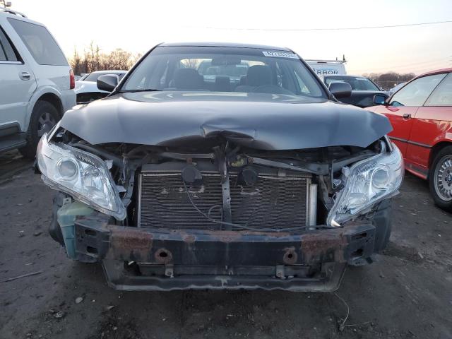 4T1BF3EK4BU156925 - 2011 TOYOTA CAMRY BASE GRAY photo 5