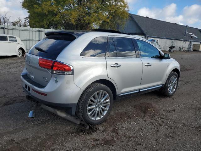 2LMDJ8JK0DBL01840 - 2013 LINCOLN MKX ვერცხლისფერი ფოტო 3