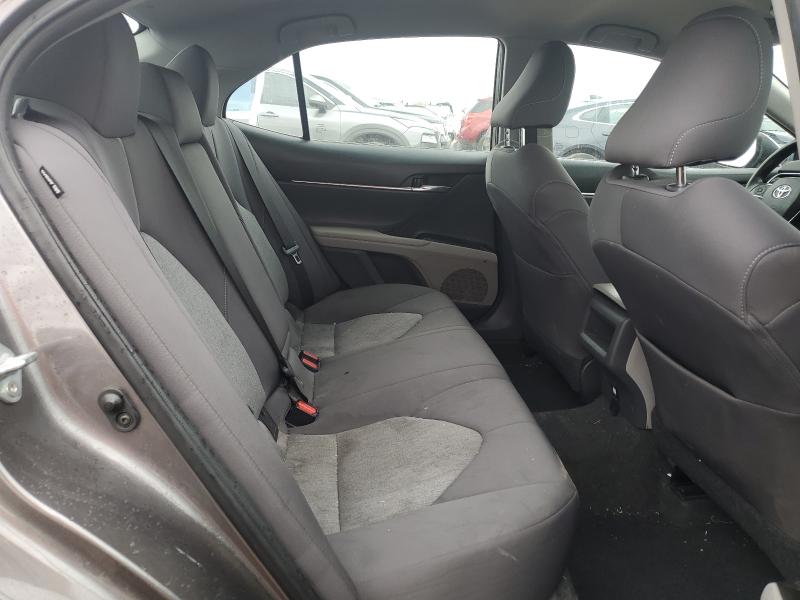 4T1C11AK4MU439972 - 2021 TOYOTA CAMRY LE GRAY photo 10