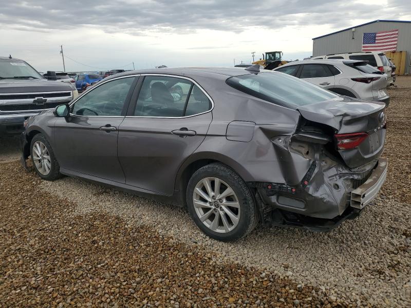 4T1C11AK4MU439972 - 2021 TOYOTA CAMRY LE GRAY photo 2