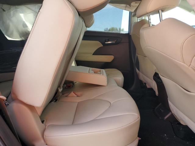 5TDGZRAH0LS509830 - 2020 TOYOTA HIGHLANDER XLE Rot Foto 11