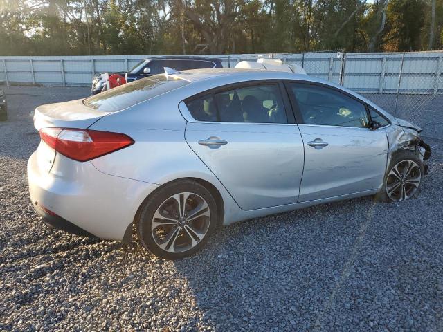 KNAFX4A84G5529589 - 2016 KIA FORTE EX SILVER photo 3