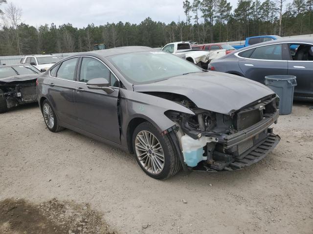 3FA6P0H9XDR253167 - 2013 FORD FUSION SE GRAY photo 4