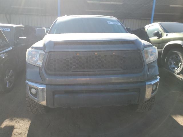 5TFUW5F18EX382905 - 2014 TOYOTA TUNDRA DOUBLE CAB SR/SR5 GRAY photo 5