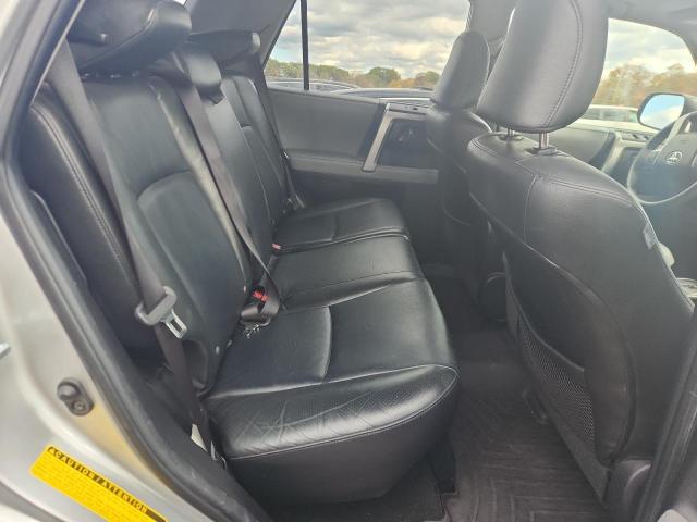 JTEBU5JR6B5036509 - 2011 TOYOTA 4RUNNER SR5 Gümüş fotoğraf 10