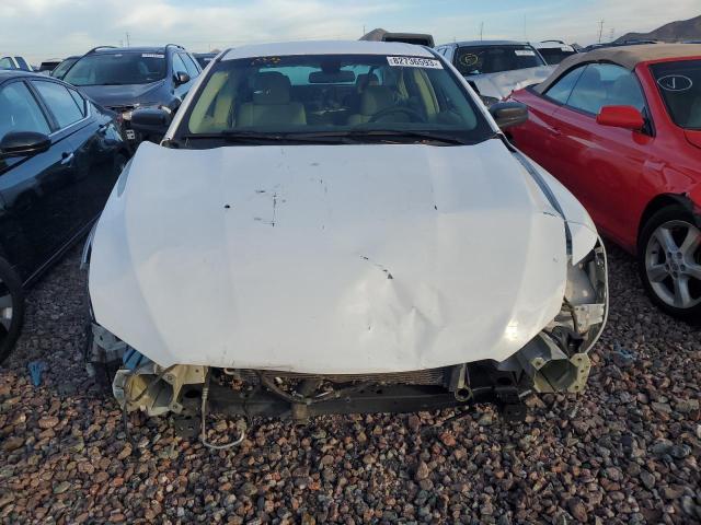 1FAHP2D85GG137078 - 2016 FORD TAURUS SE WHITE photo 5