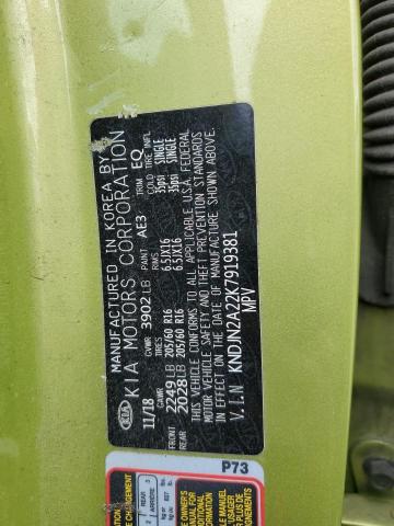 KNDJN2A22K7919381 - 2019 KIA SOUL GREEN photo 12