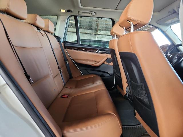 5UXWY3C54G0N87646 - 2016 BMW X3 XDRIVE28D 白色 照片 11