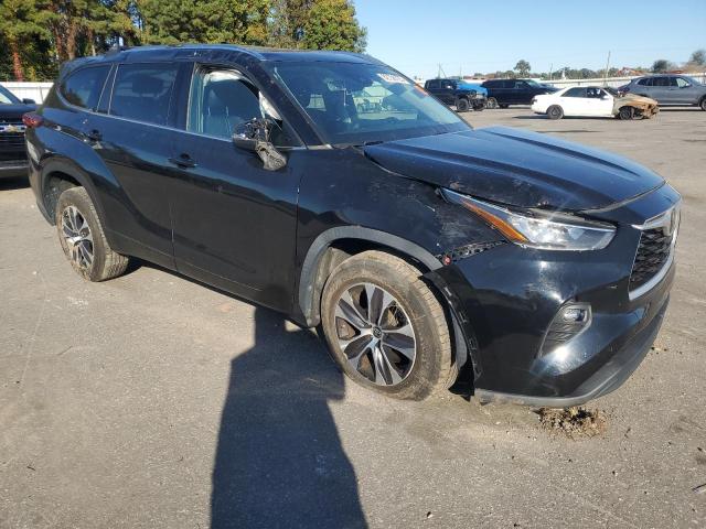 5TDGZRAH1LS501896 - 2020 TOYOTA HIGHLANDER XLE Schwarz Foto 4