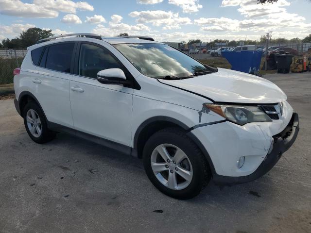 2T3WFREV0DW013818 - 2013 TOYOTA RAV4 XLE 白色 照片 4