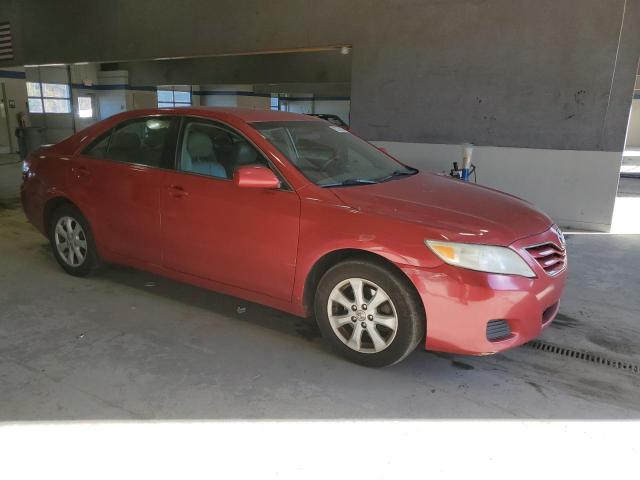 4T1BF3EK4BU583702 - 2011 TOYOTA CAMRY BASE Czerwony zdjęcie 4