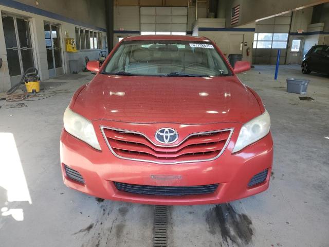4T1BF3EK4BU583702 - 2011 TOYOTA CAMRY BASE Czerwony zdjęcie 5
