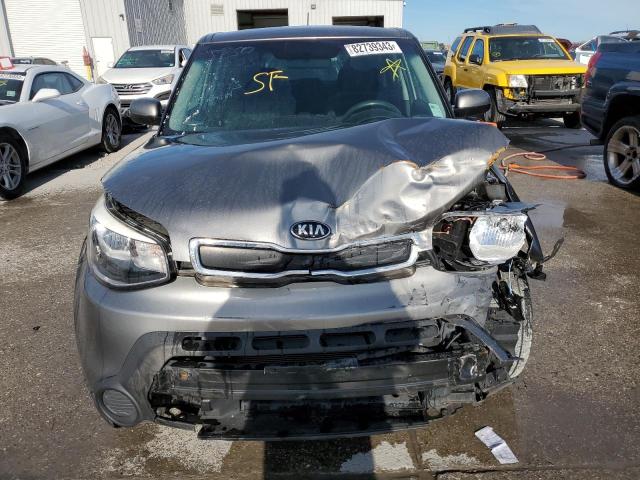 KNDJN2A22G7270043 - 2016 KIA SOUL GRAY photo 5