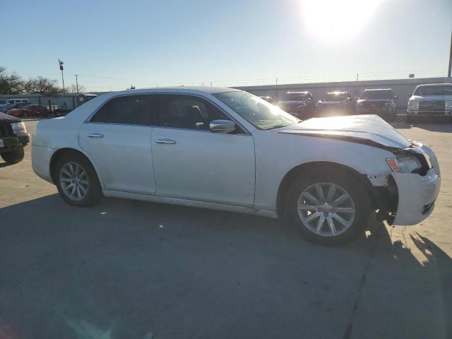 2C3CA5CG1BH579664 - 2011 CHRYSLER 300 LIMITED WHITE photo 4