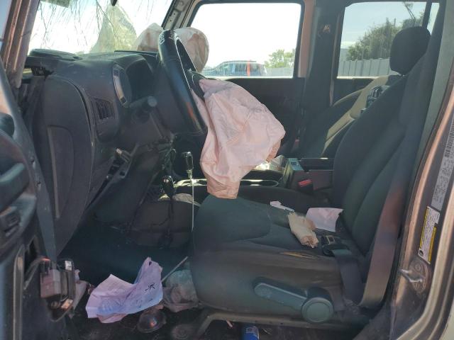 1C4BJWDG7FL690062 - 2015 JEEP WRANGLER U SPORT SILVER photo 7